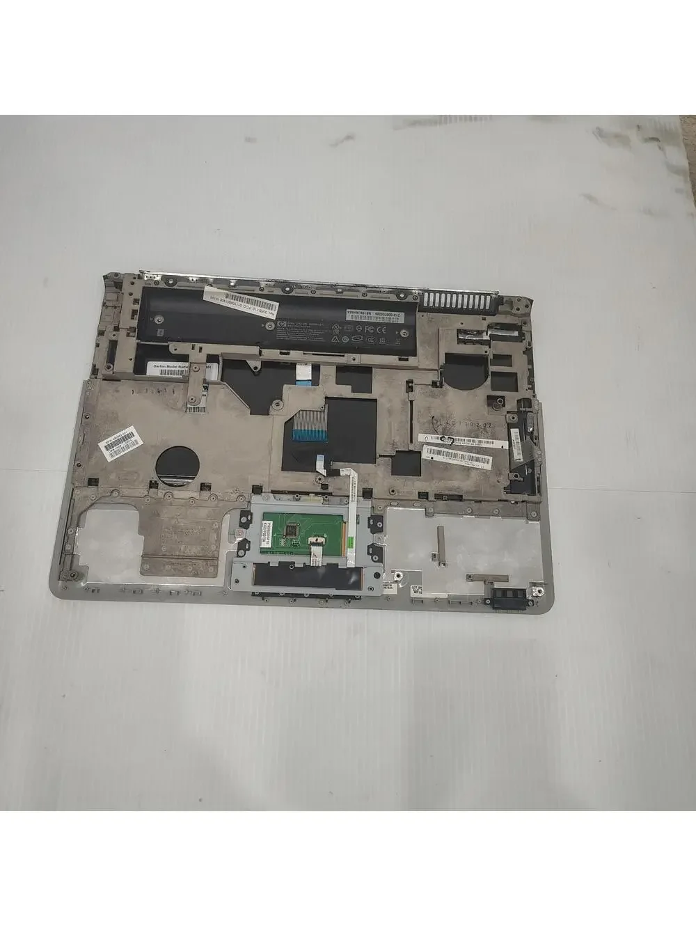 HP dv4-1220us palmrest touchpad assenbly w/ keyboard